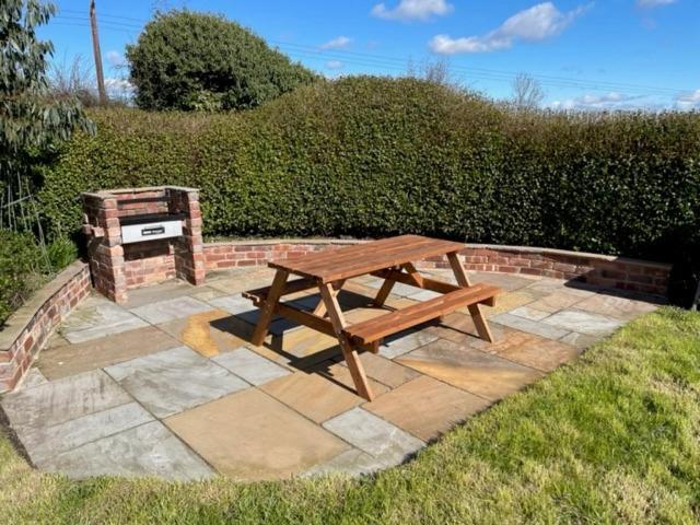Woodpecker Cottage West Bretton Exterior foto